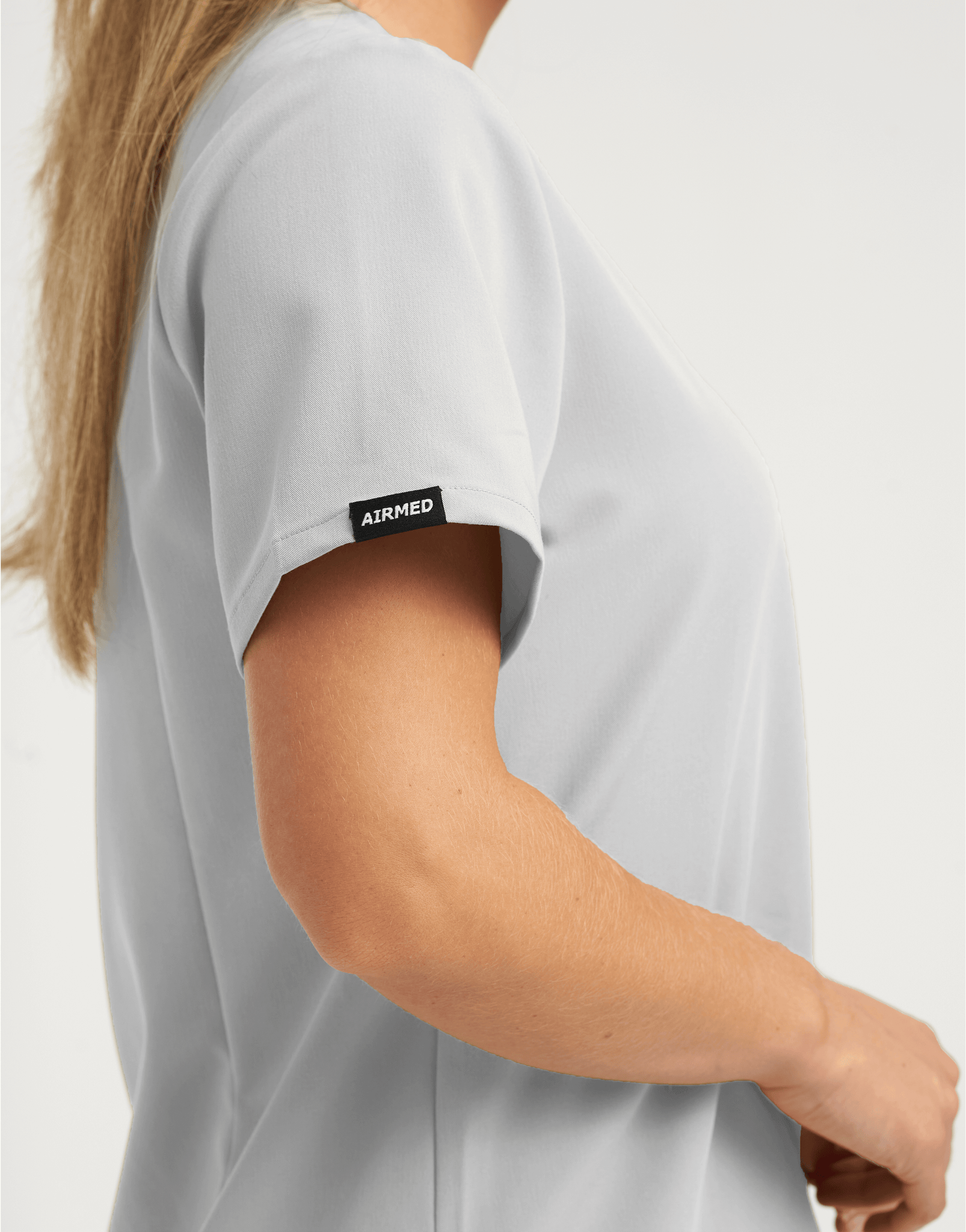 Essential One Pocket V Neck Scrub Top - Tail Light