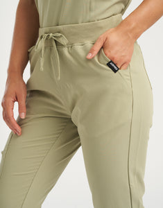 Essential Jogger Scrub Pants - Matcha