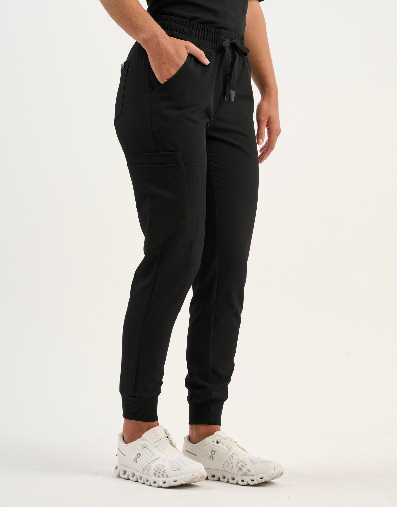 Aspire Jogger Scrub Pants - Black