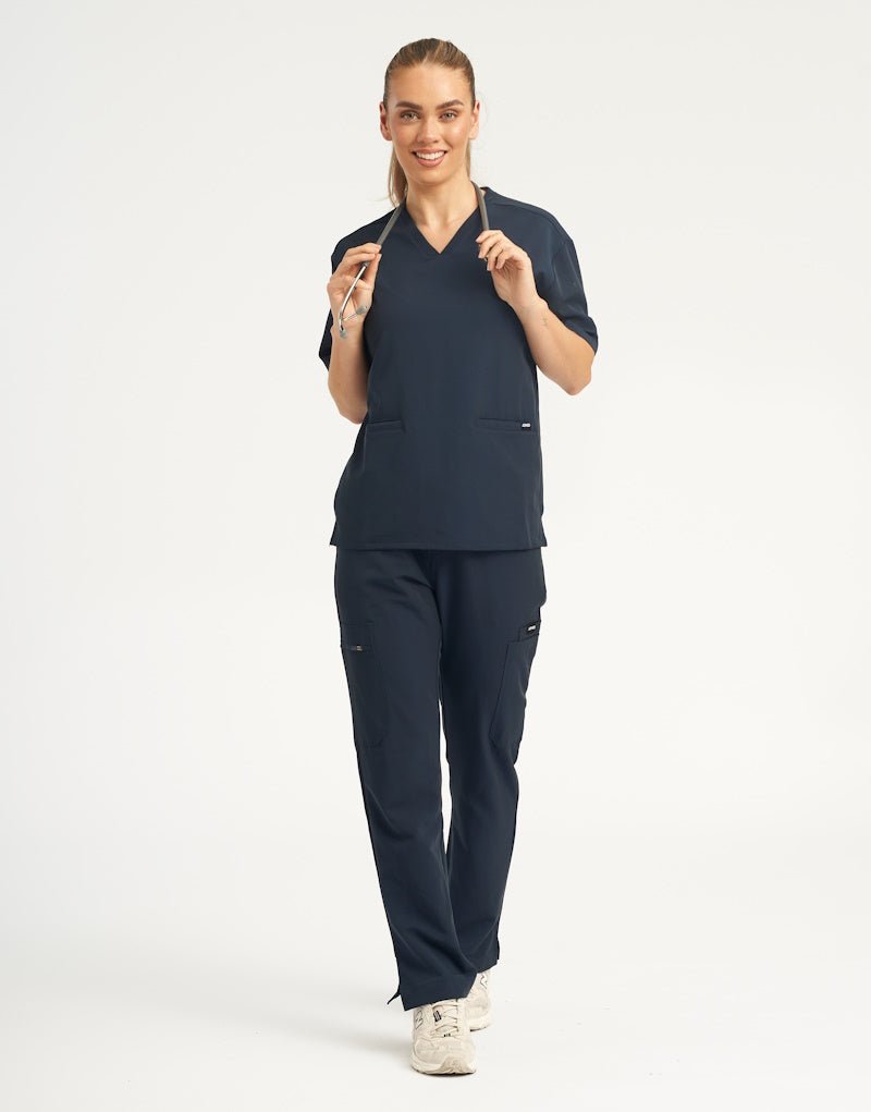 Women's Essential V Neck Scrub Top - Midnight Navy – Airmed Scrubs