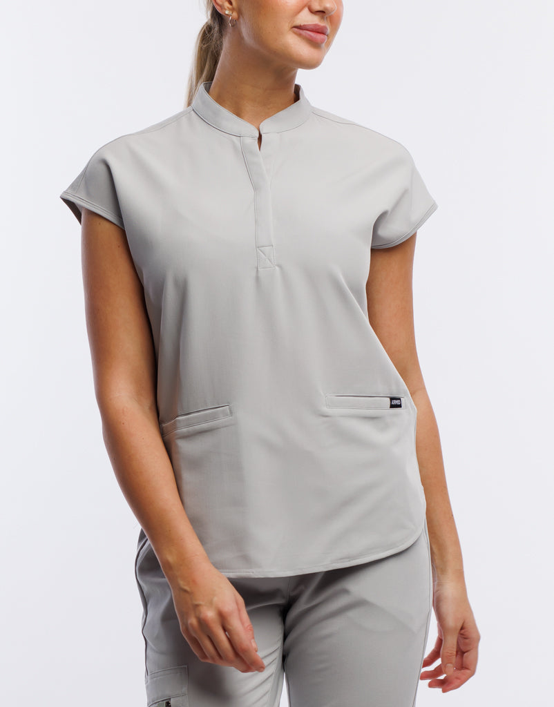 Apollo Scrub Top - Tail Light – Airmed Scrubs