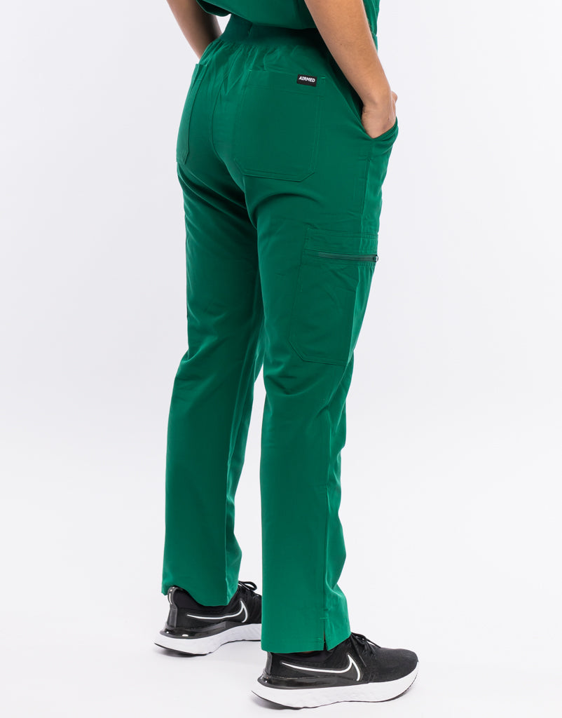 Essential Multi-Pocket Scrub Pants - Evergreen